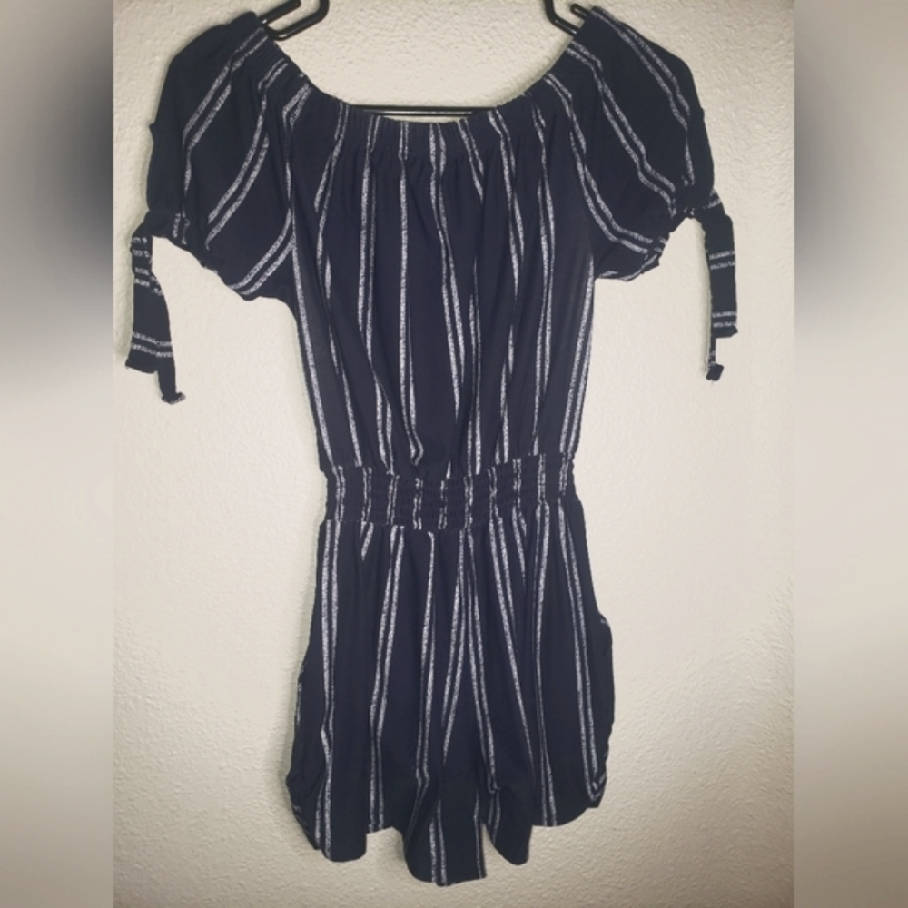 Blue Romper with scrunch waist and pockets